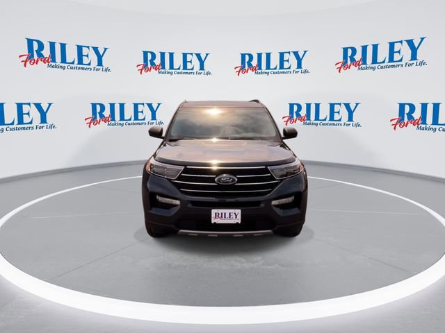 Certified 2023 Ford Explorer XLT w/ Equipment Group 202A AWD/4WD image 9
