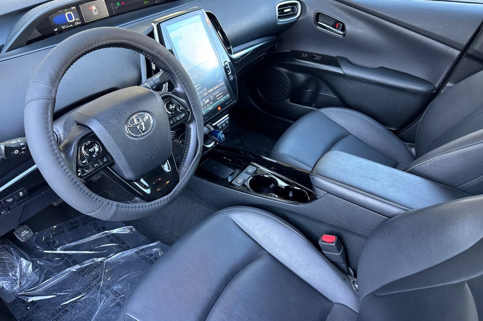 Used 2020 Toyota Prius Prime Limited FWD image 11