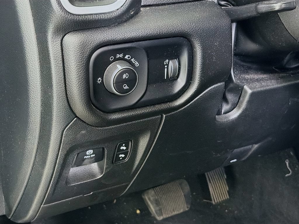 Used 2022 RAM 1500 Big Horn AWD/4WD image 13
