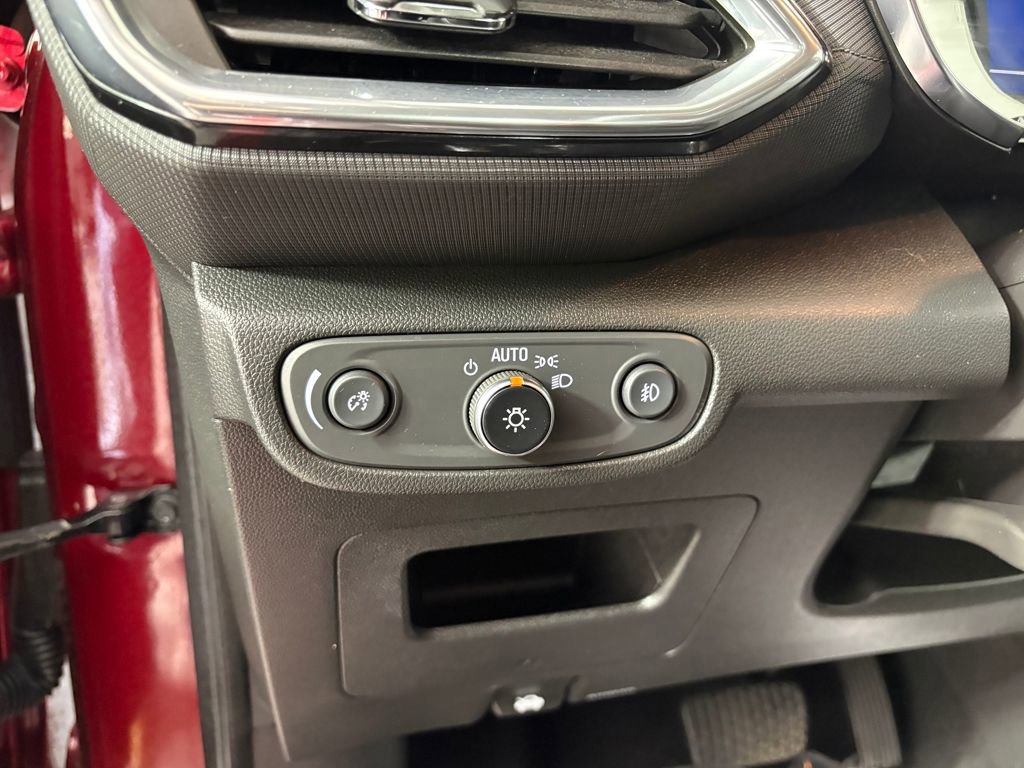 Used 2022 Chevrolet TrailBlazer LT image 15