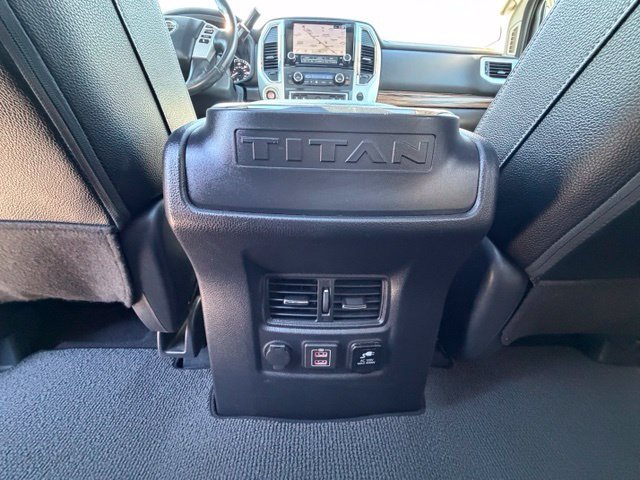 Used 2020 Nissan Titan SL w/ Moonroof Package RWD image 28