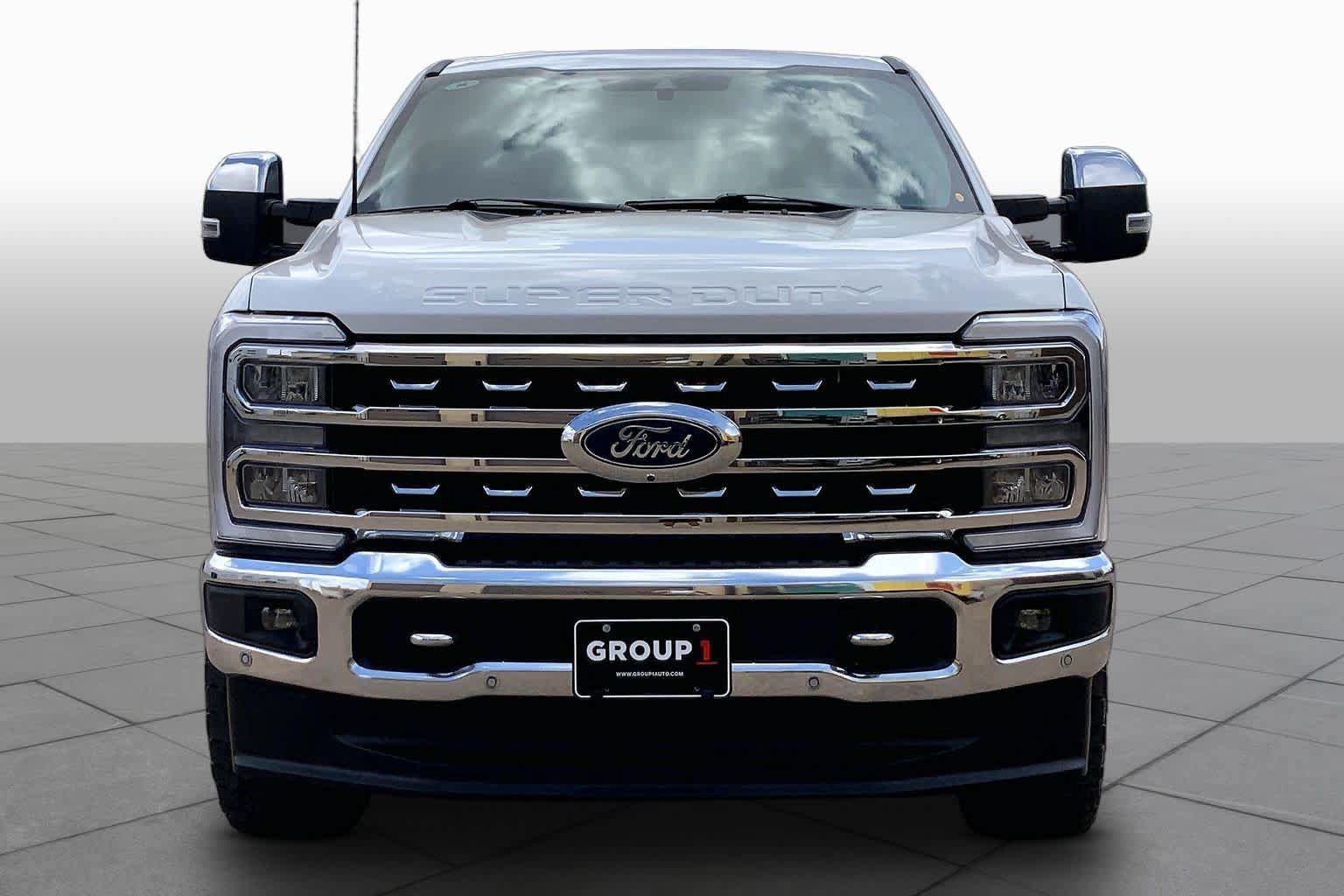 Certified 2024 Ford F250 Lariat w/ Lariat Ultimate Package AWD/4WD image 4