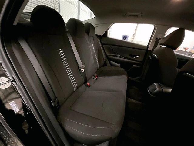Used 2023 Hyundai Elantra SEL w/ Convenience Package FWD image 26