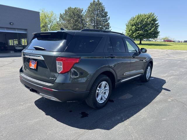 Certified 2023 Ford Explorer XLT w/ Equipment Group 202A AWD/4WD image 4