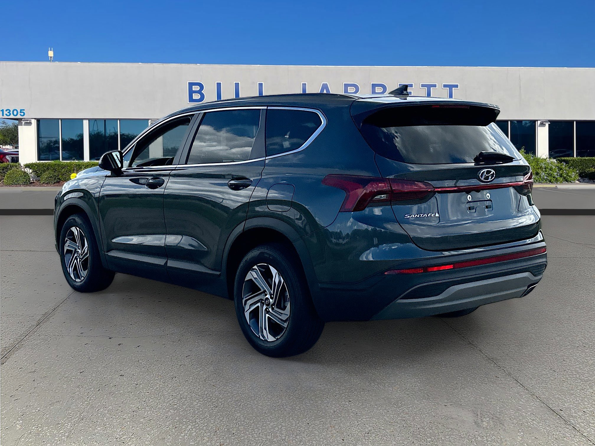 Used 2023 Hyundai Santa Fe SE image 3