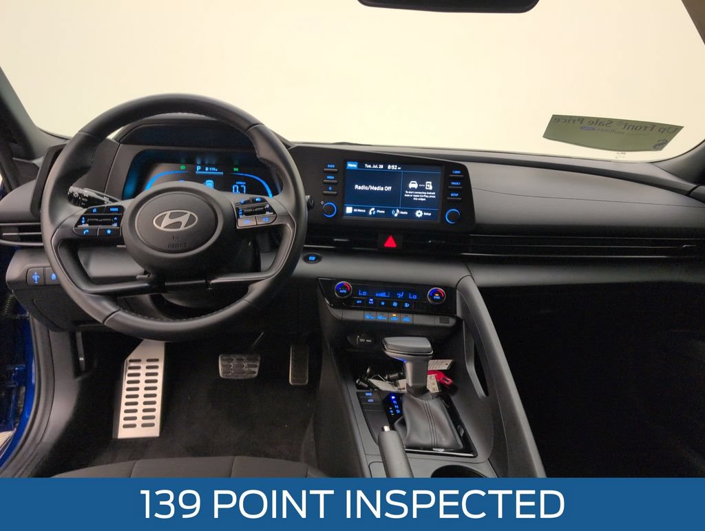 Used 2025 Hyundai Elantra Sport FWD image 7