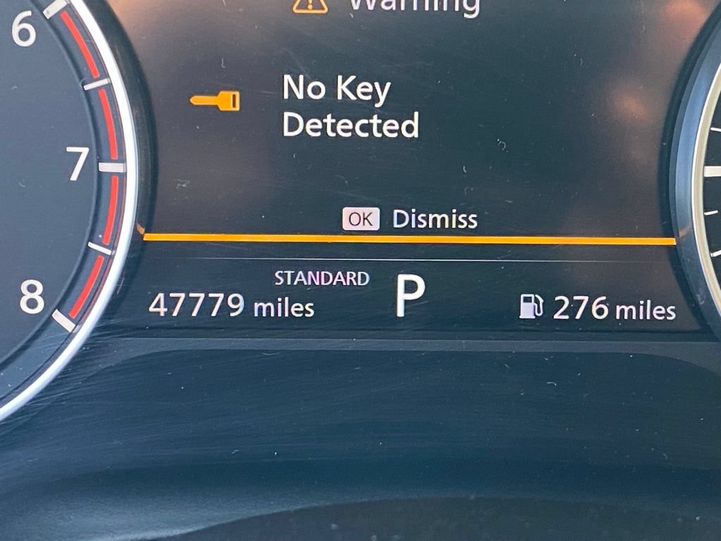 Used 2023 Nissan Rogue SV FWD image 14