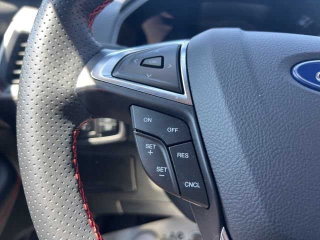 Certified 2024 Ford Edge ST-Line AWD/4WD image 9
