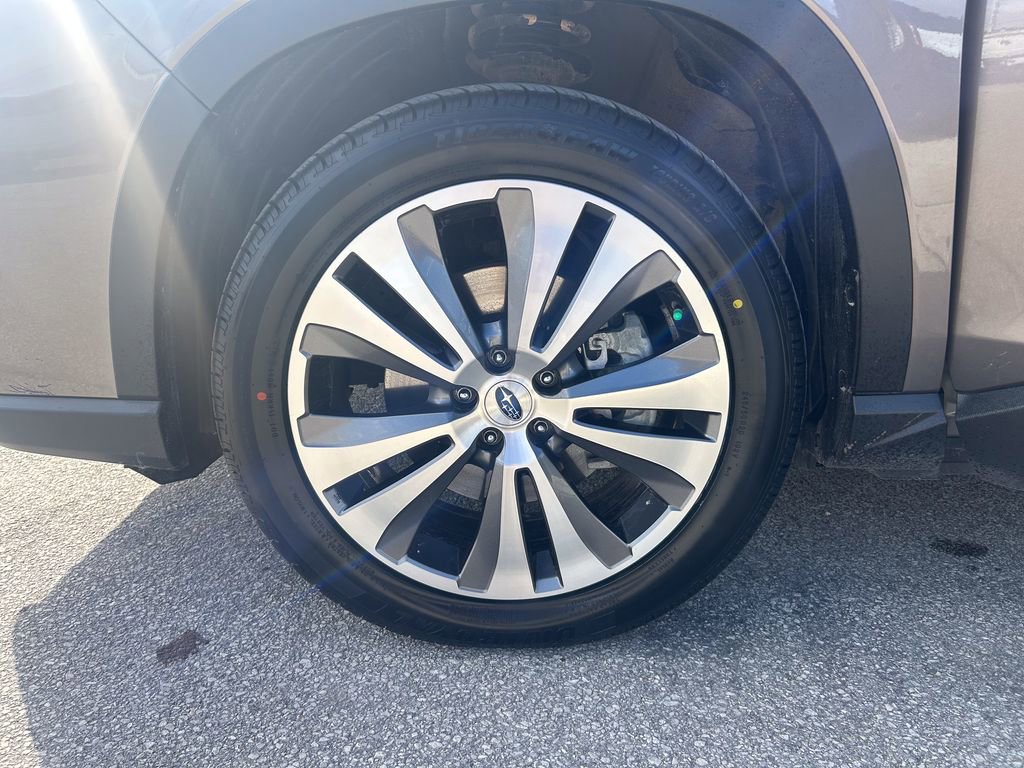 Used 2022 Subaru Ascent Limited w/ Technology Package image 37