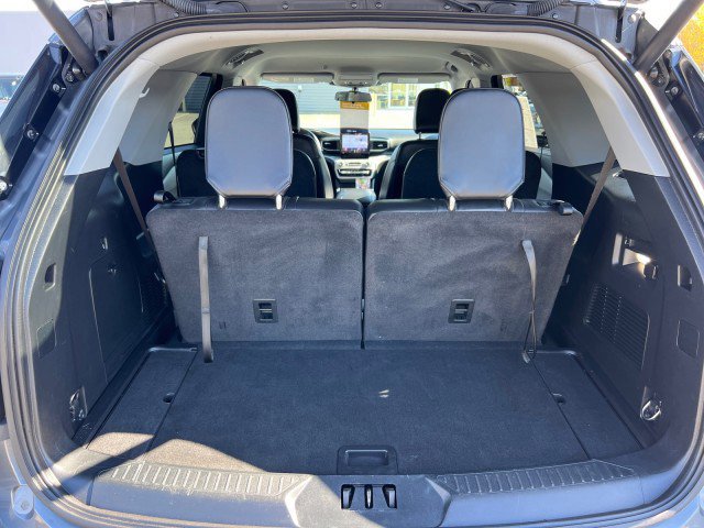 Certified 2022 Ford Explorer XLT w/ Equipment Group 202A image 26