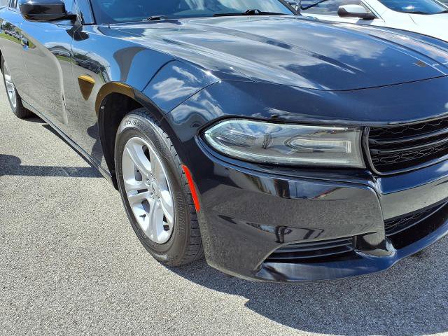 Used 2019 Dodge Charger SXT w/ Leather Interior Group RWD image 22