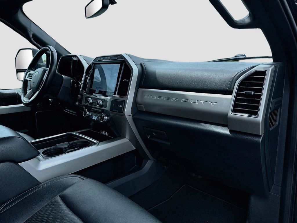 Certified 2022 Ford F250 Lariat w/ Black Appearance Package AWD/4WD image 30