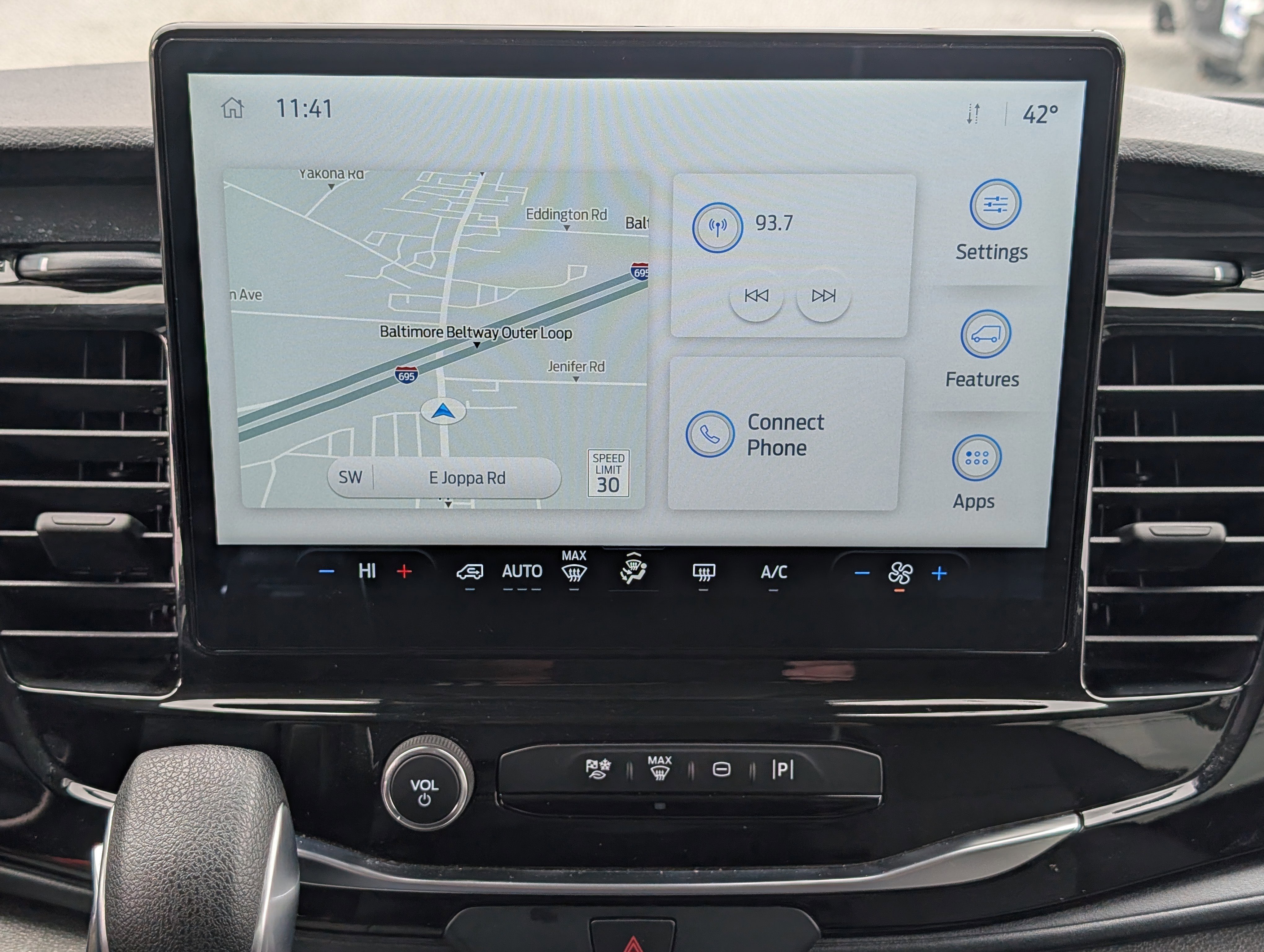 Certified 2024 Ford Transit 350 XLT image 21