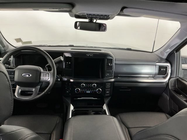 Certified 2025 Ford F450 Lariat w/ FX4 Off-Road Package AWD/4WD image 28