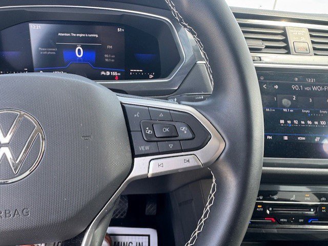 Used 2022 Volkswagen Tiguan SE image 16