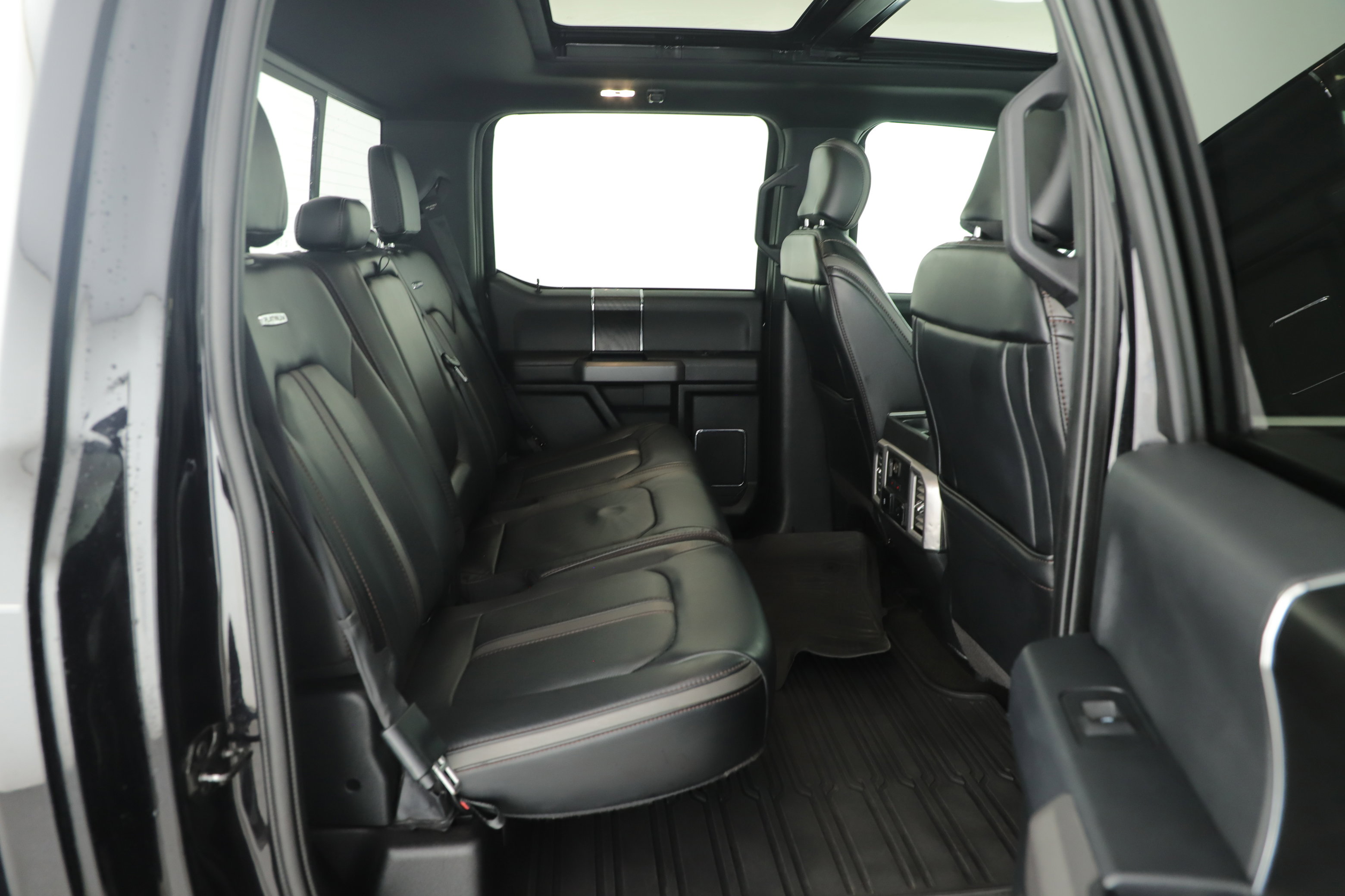 Certified 2020 Ford F150 Platinum w/ Equipment Group 701A Luxury image 18