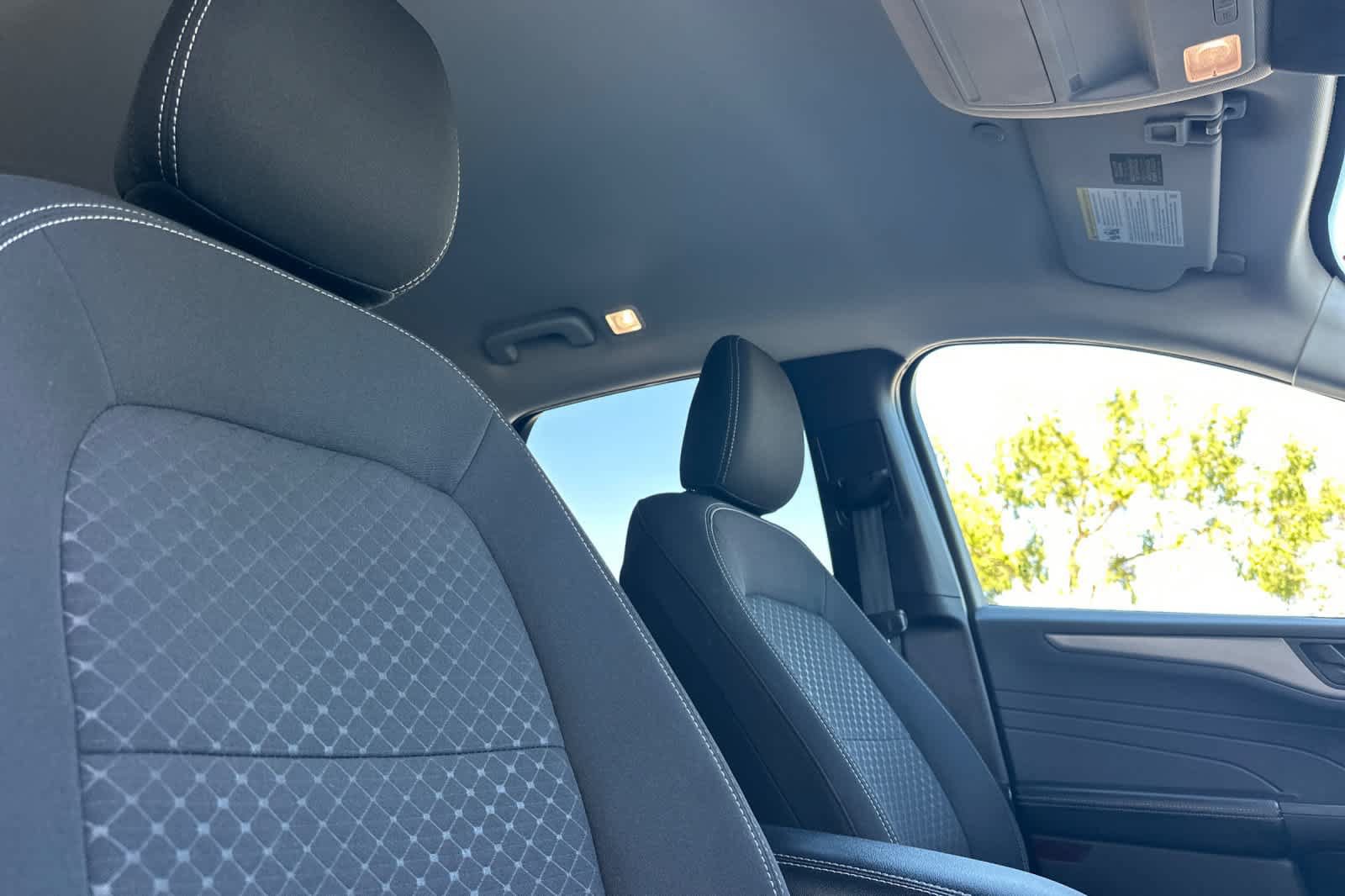 Certified 2024 Ford Escape Active FWD image 18