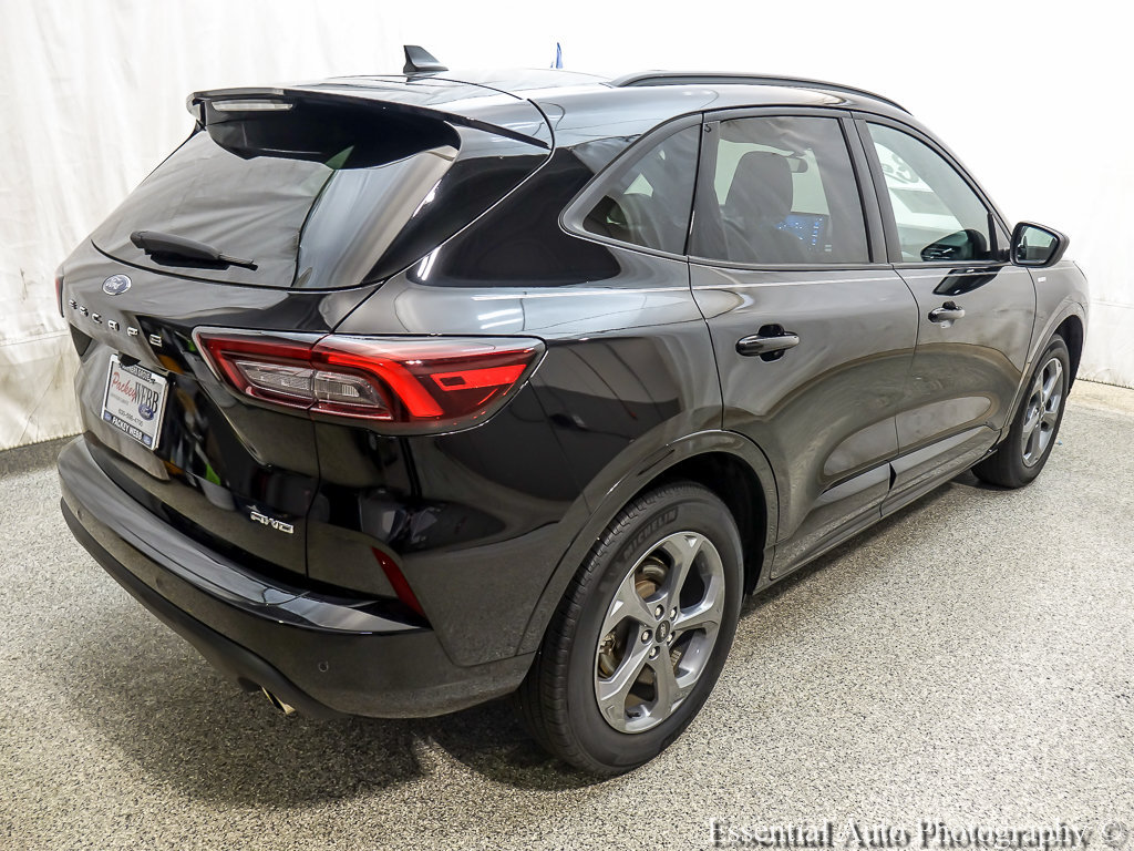 Certified 2024 Ford Escape ST-Line w/ Tech Pack #1 AWD/4WD image 8