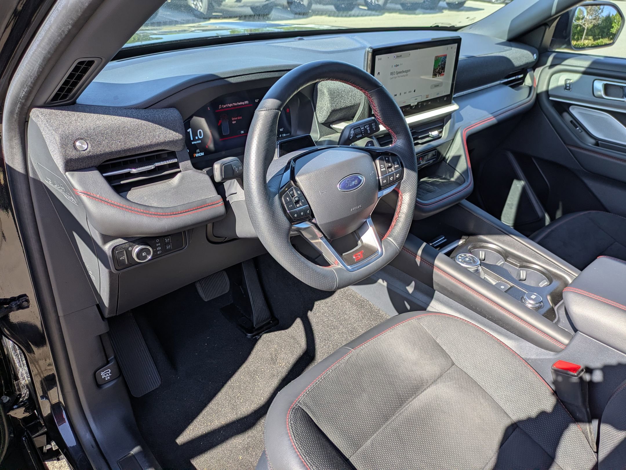 Certified 2025 Ford Explorer ST AWD/4WD image 14