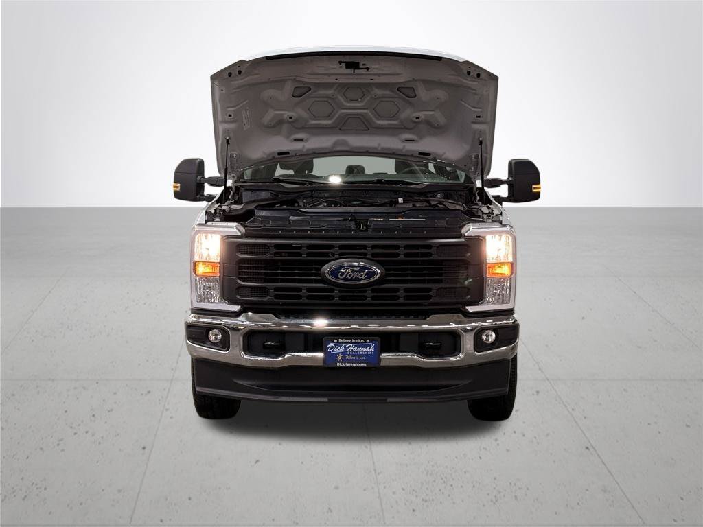 Certified 2026 Ford F250 XL w/ FX4 Off-Road Package AWD/4WD image 6