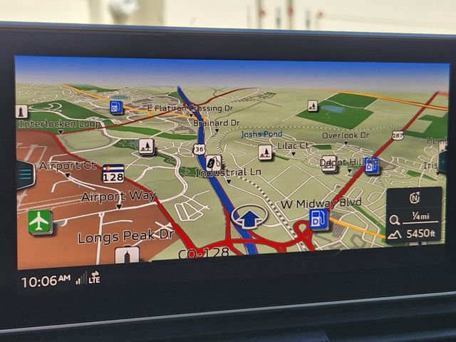 Used 2018 Audi SQ5 Premium Plus w/ Navigation Package image 25