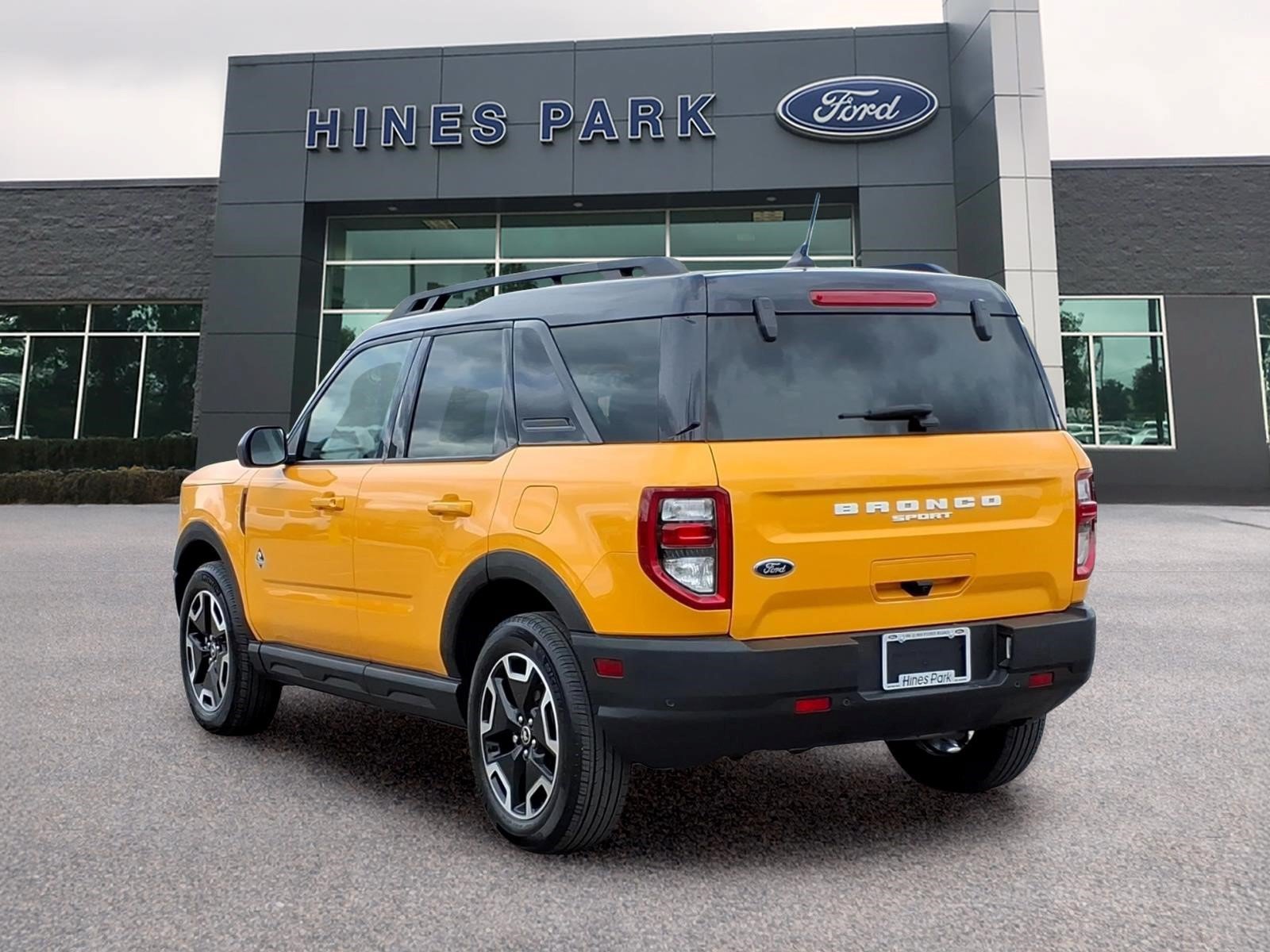 Certified 2023 Ford Bronco Sport Outer Banks AWD/4WD image 5
