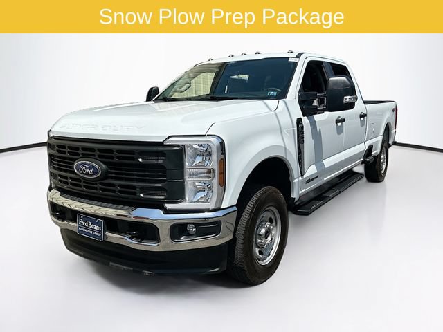 Certified 2025 Ford F250 XL w/ XL Chrome Package AWD/4WD image 3