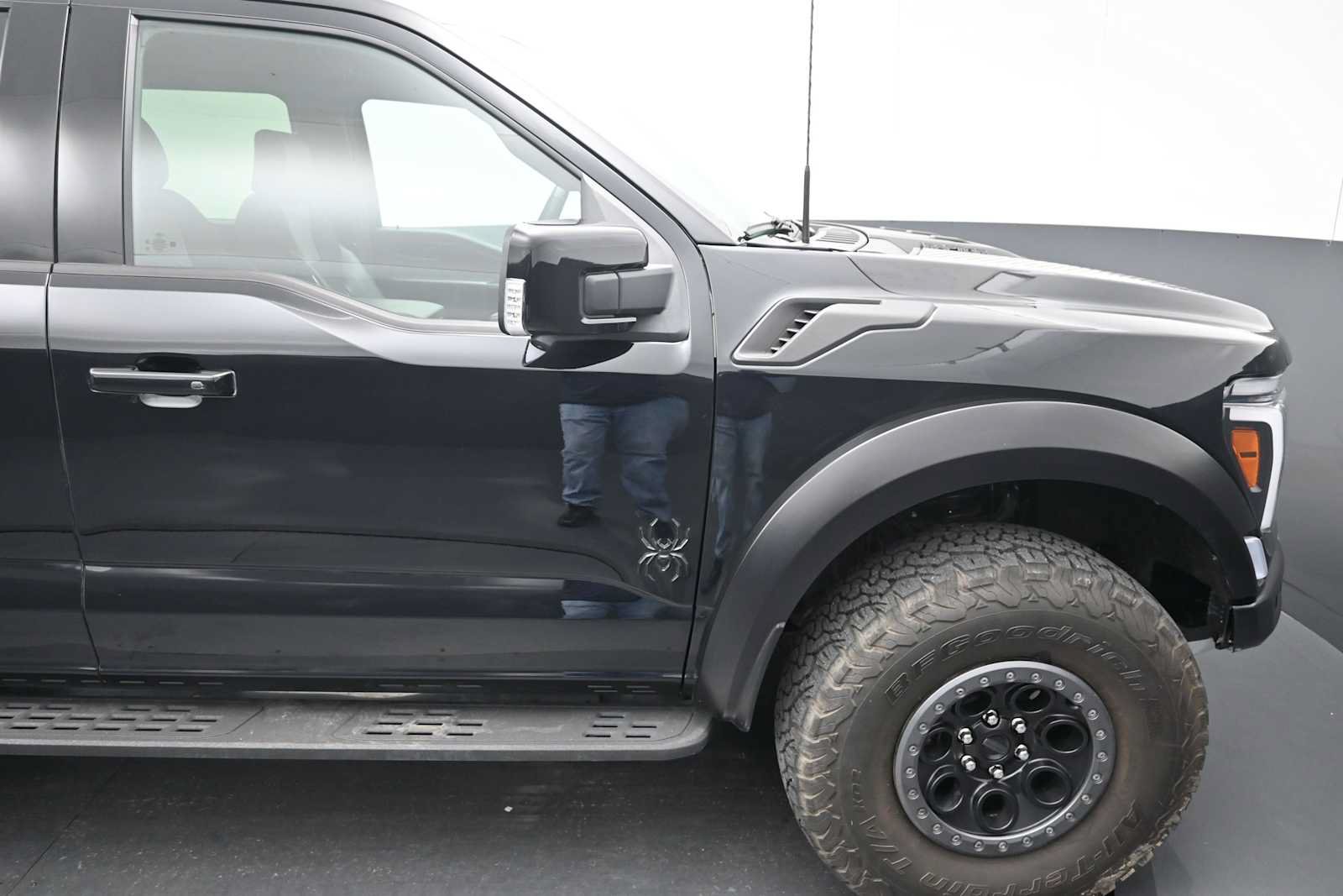 Certified 2025 Ford F150 Raptor AWD/4WD image 12