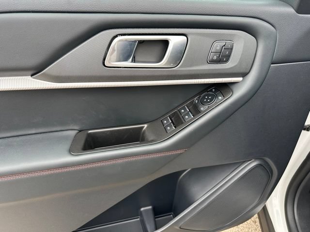 Certified 2025 Ford Explorer ST AWD/4WD image 21