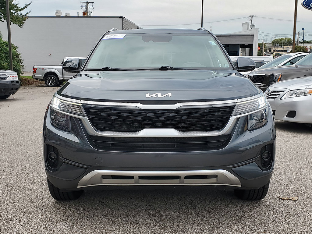 Used 2022 Kia Seltos EX AWD/4WD image 2