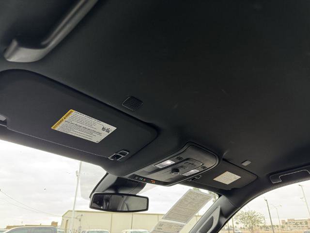 Used 2024 Chevrolet Suburban LT image 19