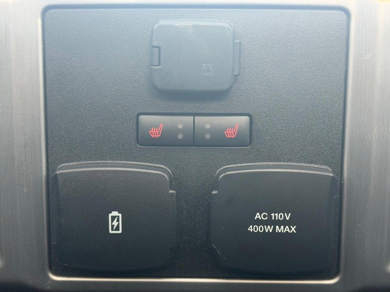 Certified 2020 Ford F150 Platinum w/ Equipment Group 701A Luxury image 16