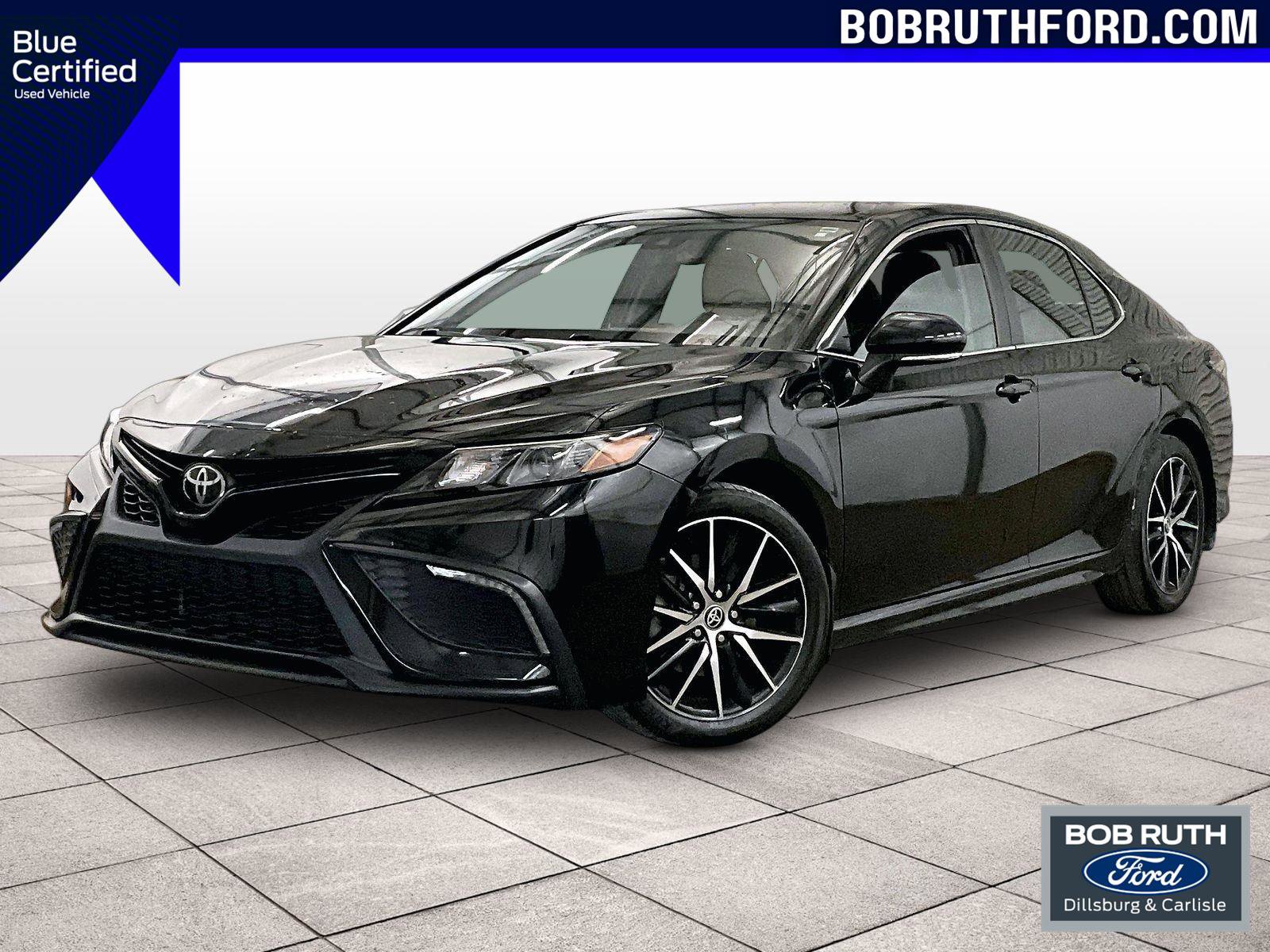 Used 2023 Toyota Camry SE FWD image 1