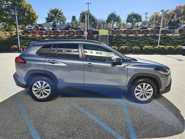Used 2023 Toyota Corolla Cross LE AWD/4WD image 33