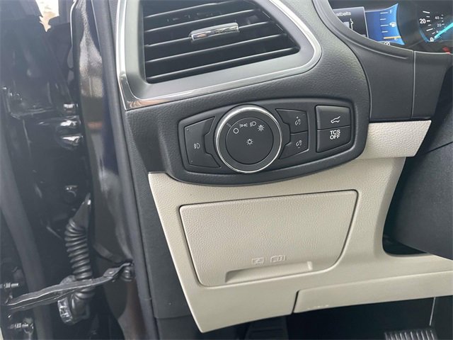 Certified 2022 Ford Edge Titanium image 14