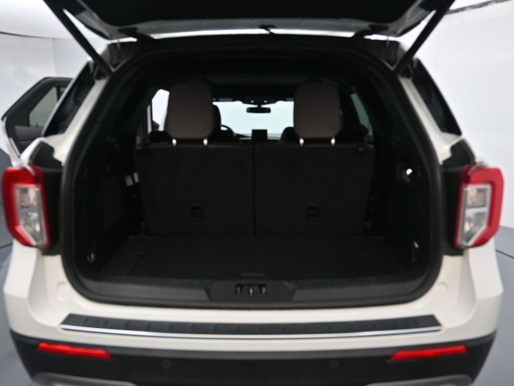 Certified 2023 Ford Explorer Platinum w/ Technology Package image 41