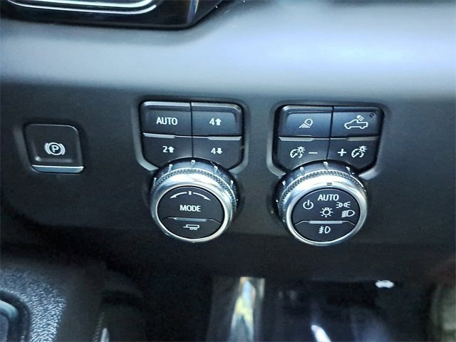 Used 2024 GMC Sierra 2500 AT4 w/ AT4 Premium Plus Package image 16