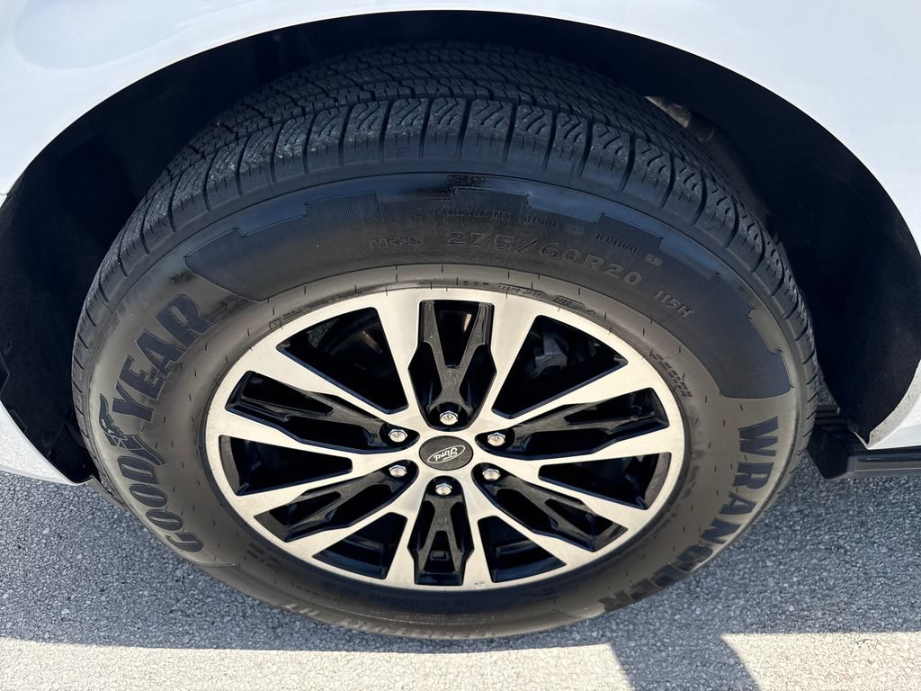 Certified 2025 Ford Expedition Max Platinum AWD/4WD image 14