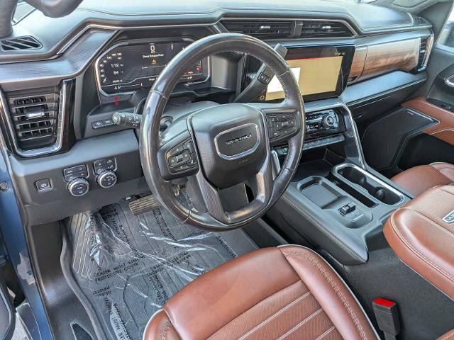 Used 2024 GMC Sierra 3500 Denali Ultimate AWD/4WD image 2
