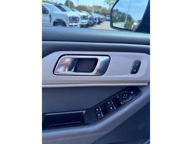 Certified 2025 Ford Explorer Active image 10
