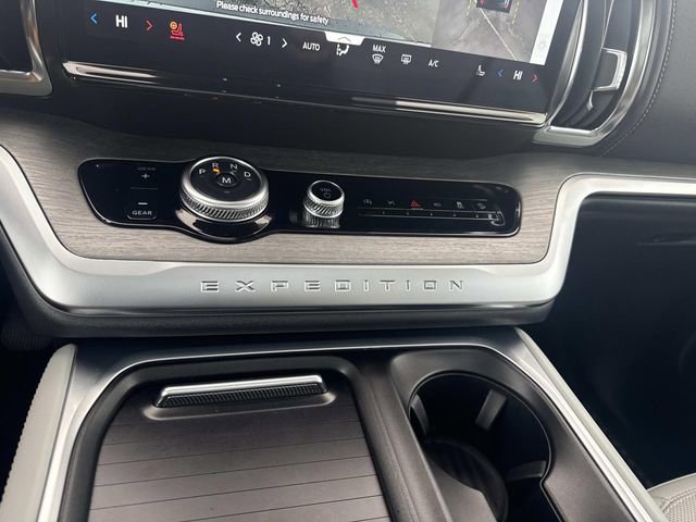Certified 2025 Ford Expedition Max Platinum AWD/4WD image 32
