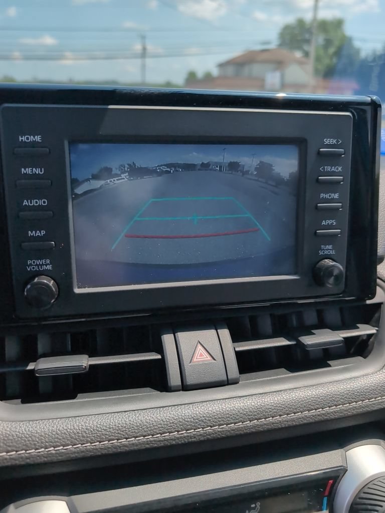 Used 2019 Toyota RAV4 LE w/ Carpet Mat Package AWD/4WD image 13