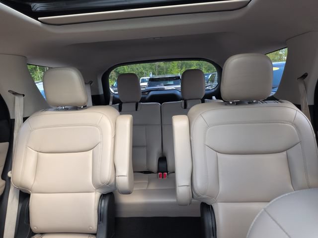 Certified 2021 Ford Explorer XLT w/ Equipment Group 202A AWD/4WD image 53