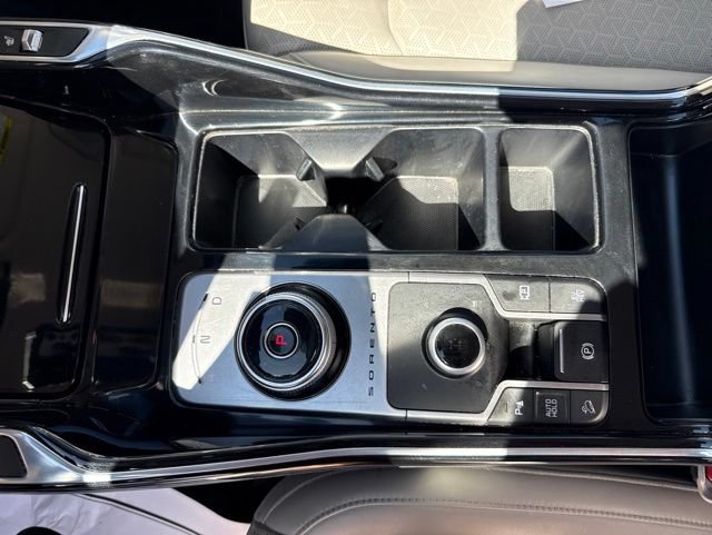 Used 2022 Kia Sorento SX AWD/4WD image 16