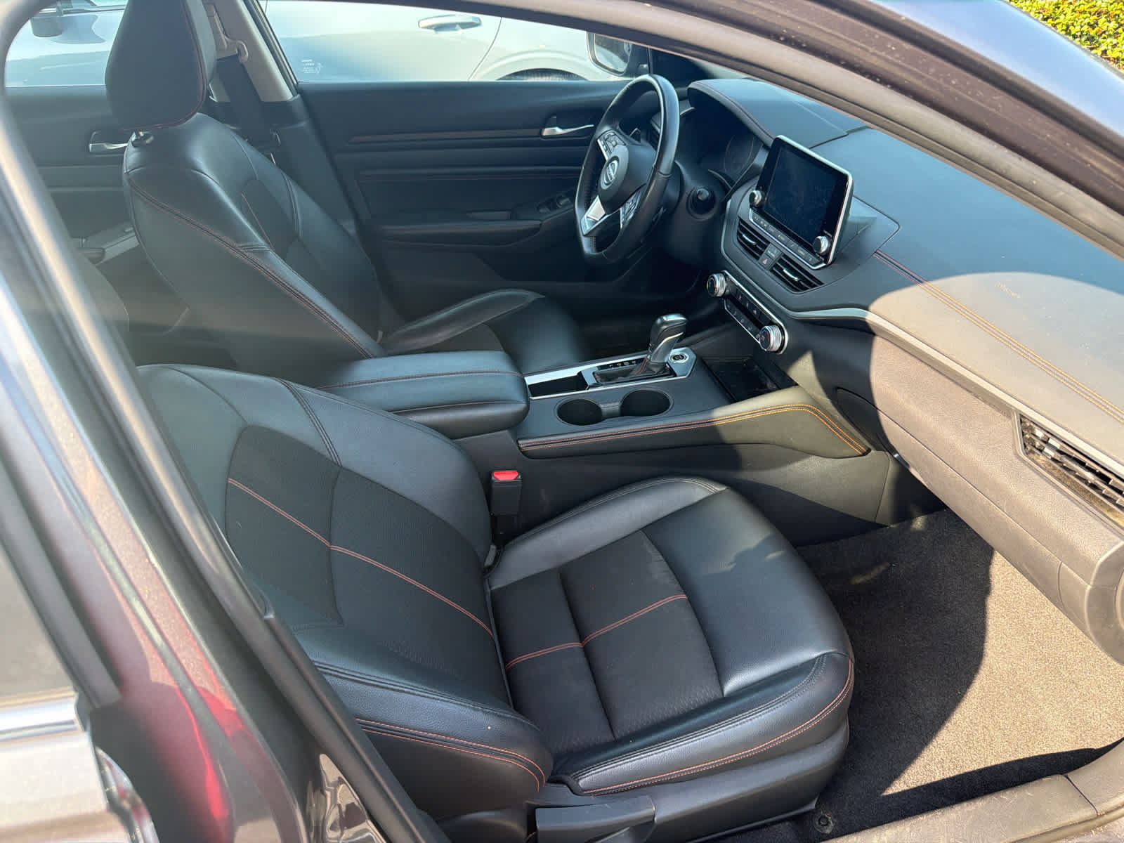 Used 2022 Nissan Altima 2.5 SR FWD image 6