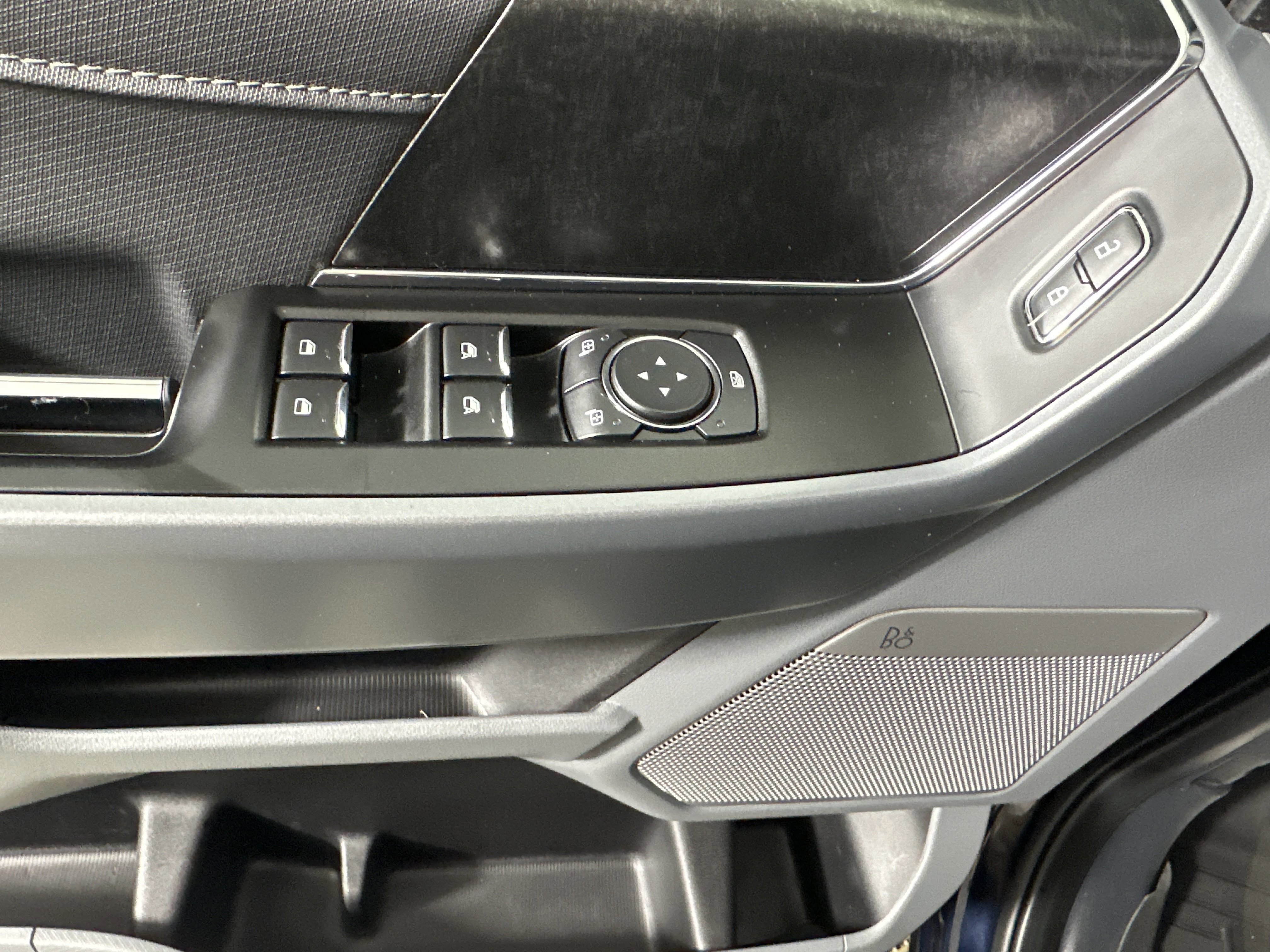 Certified 2022 Ford F150 XLT w/ Equipment Group 302A High image 11