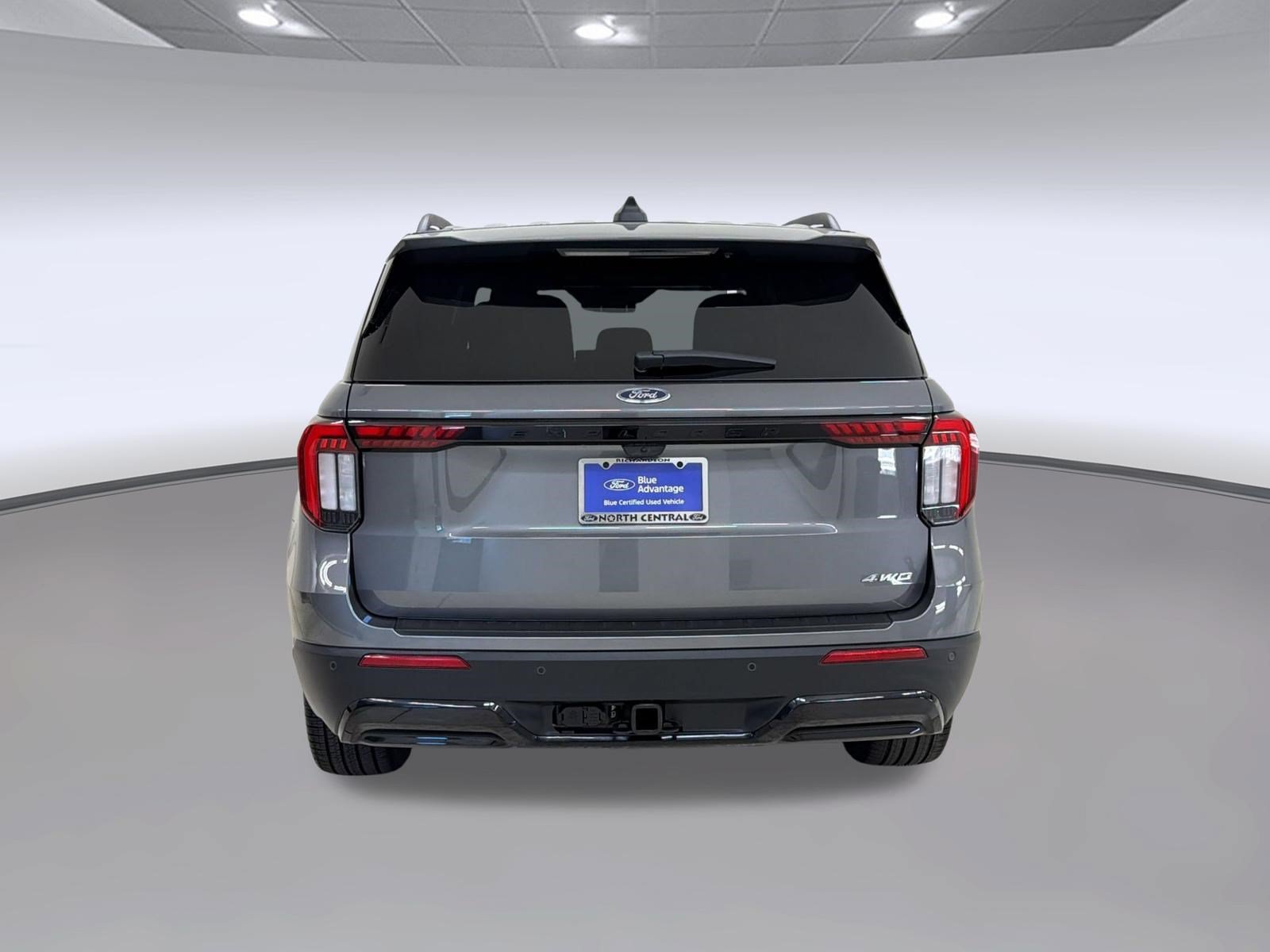 Certified 2025 Ford Explorer ST-Line w/ ST-Line Street Pack AWD/4WD image 10