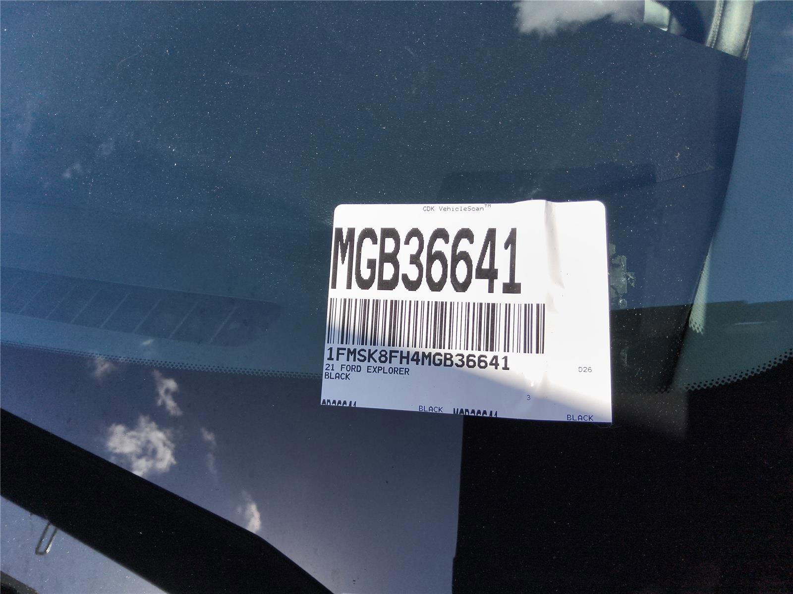 Certified 2021 Ford Explorer Limited AWD/4WD image 32