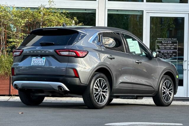 Certified 2023 Ford Escape SE w/ PHEV Premium Package FWD image 4