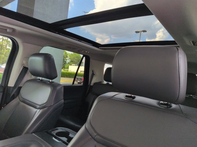Certified 2025 Ford Expedition Active AWD/4WD image 28